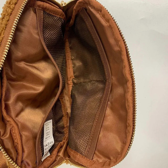 VNVM Sherpa Belt Bag Fleece Fanny Packs Waist Bag w/Adjustable Strap NWT - Picture 8 of 13